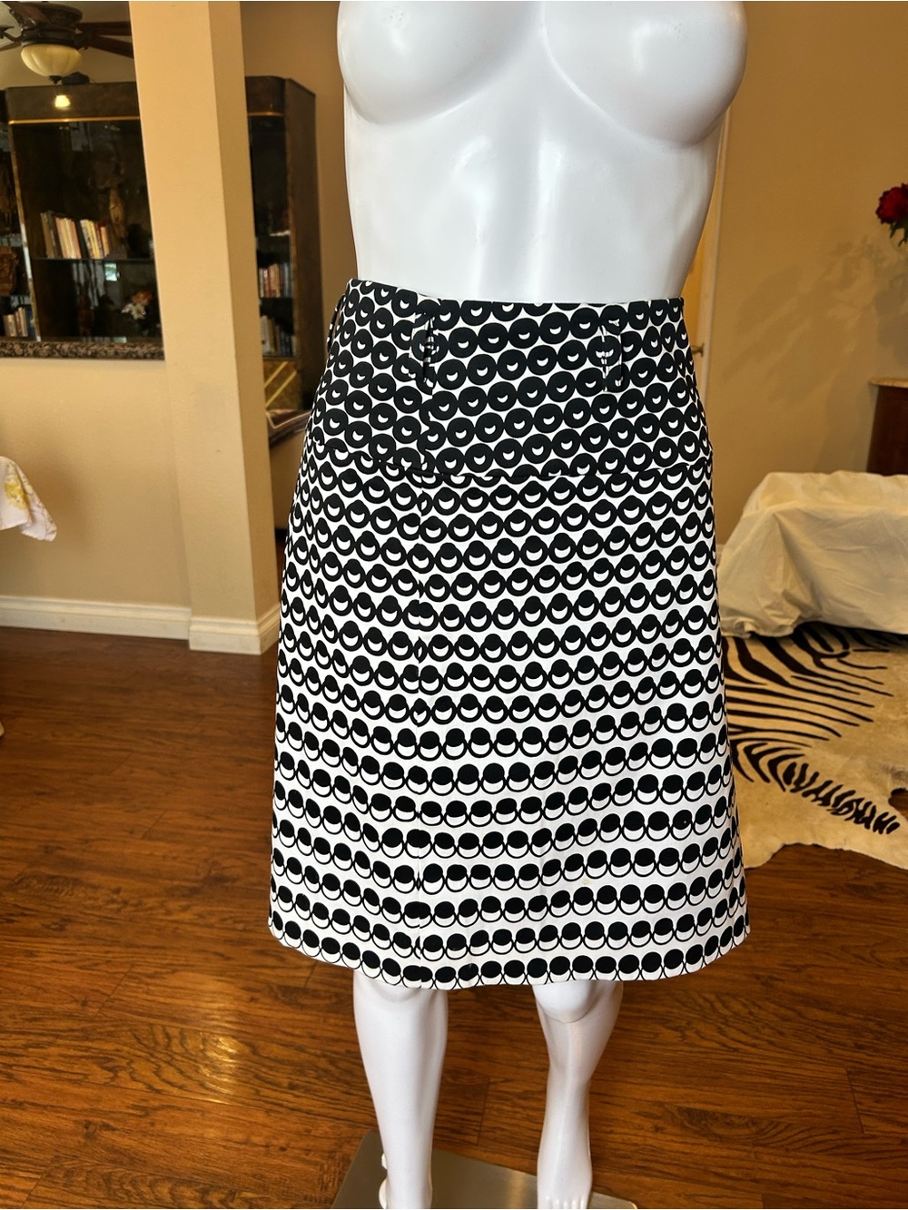 Black & White Graphic A-Line Skirt by Eccoci